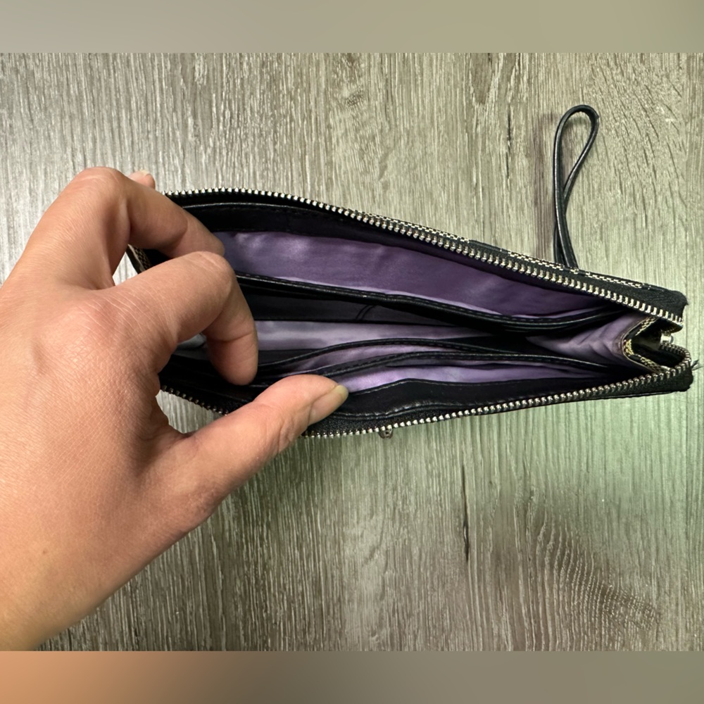 Women’s Coach Wallet - Picture 4 of 4